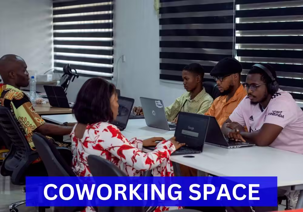 COWORKING SPACE